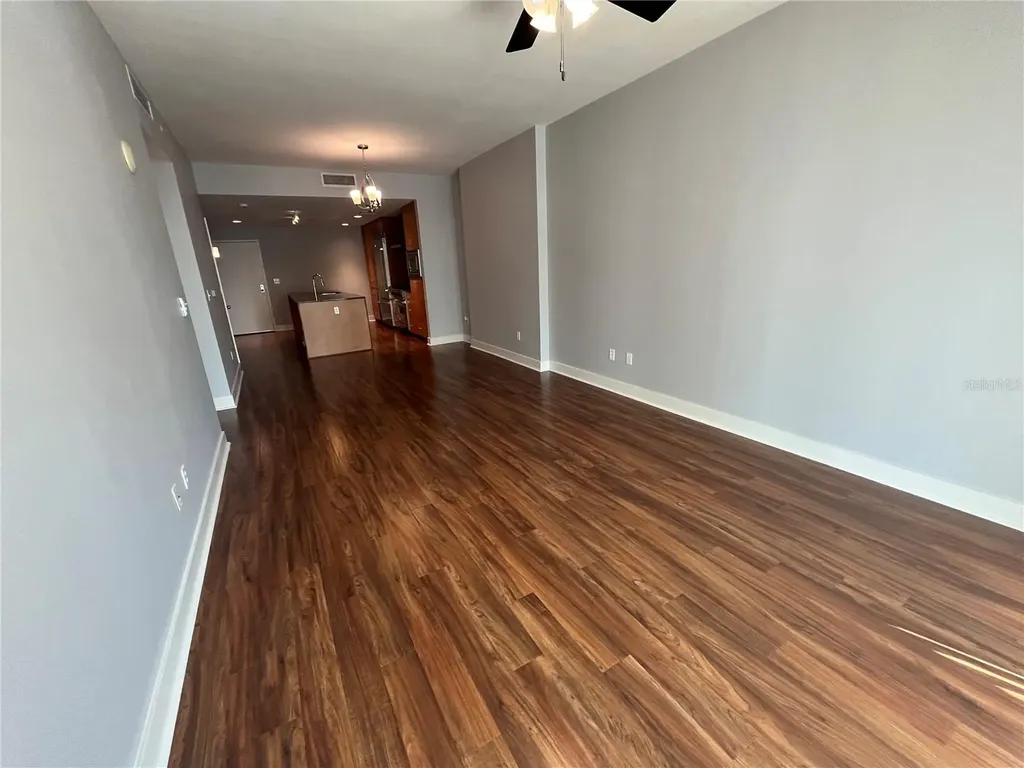 1120 E Kennedy Boulevard Tampa FL 33602