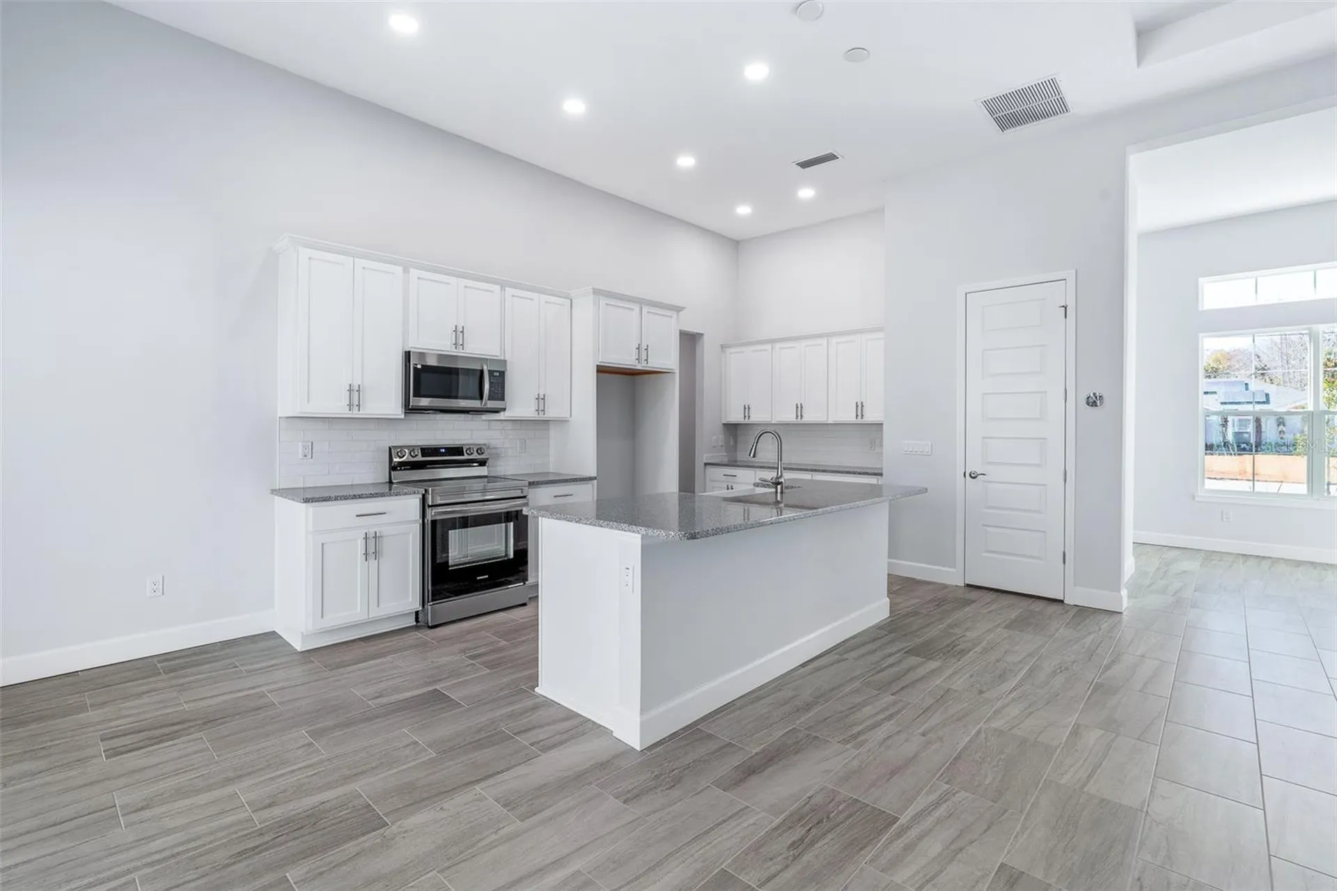 19 Long Place Palm Coast FL 32137