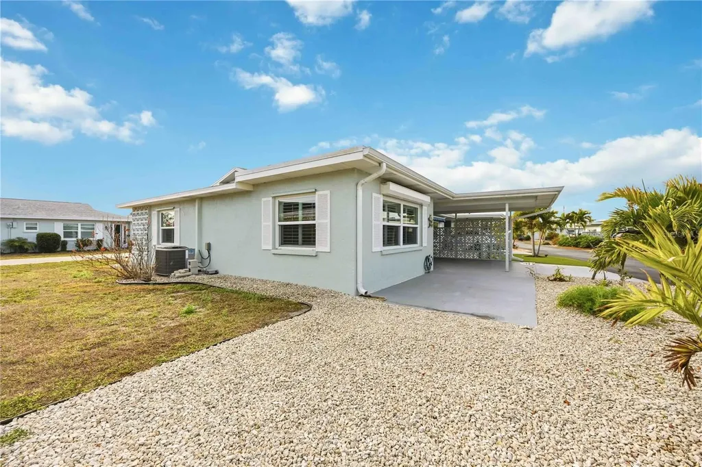 1015 Beach Manor Circle Venice FL 34285
