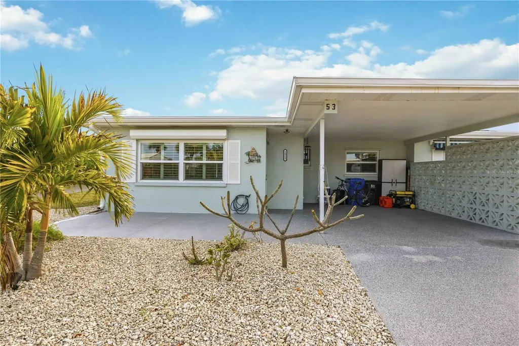 1015 Beach Manor Circle Venice FL 34285
