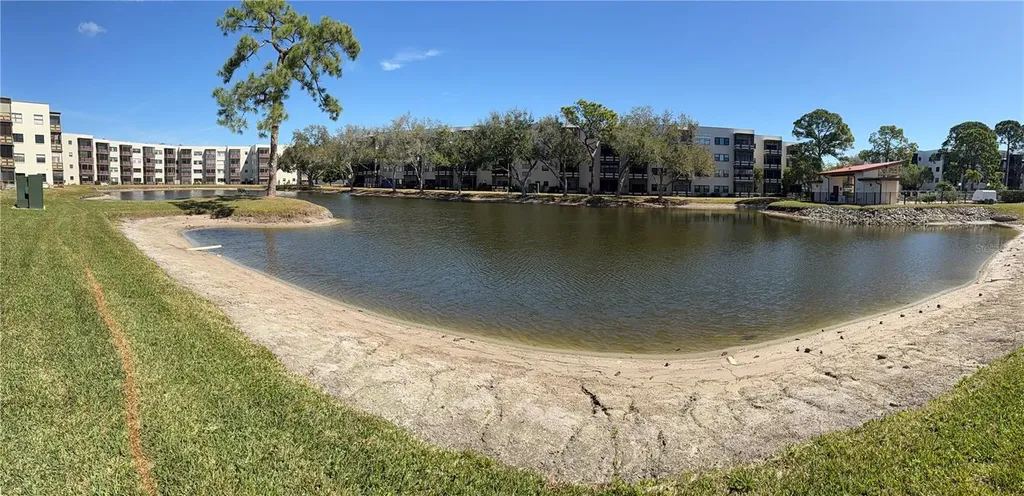 6070 80th Street N St Petersburg FL 33709