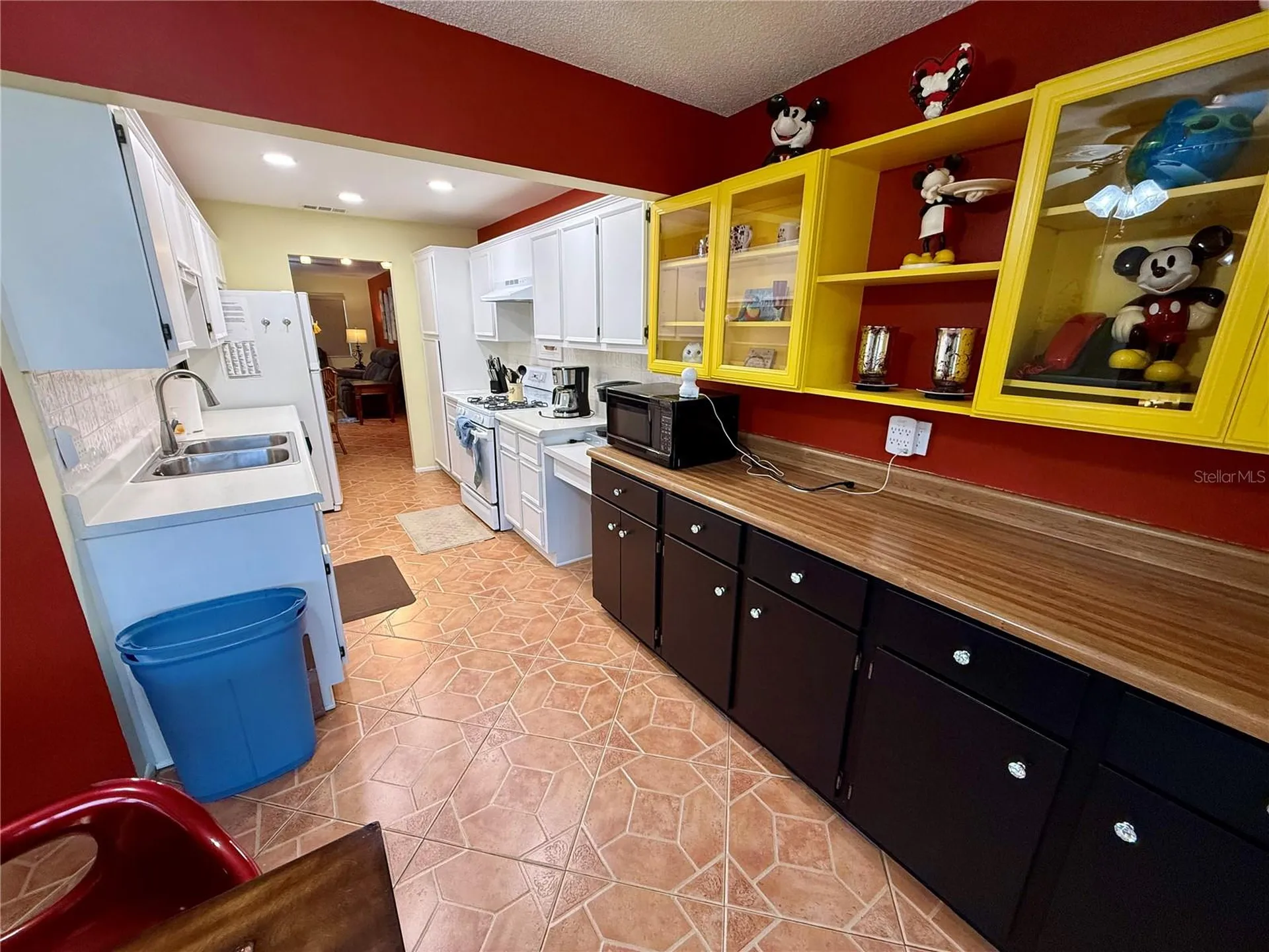 6070 80th Street N St Petersburg FL 33709