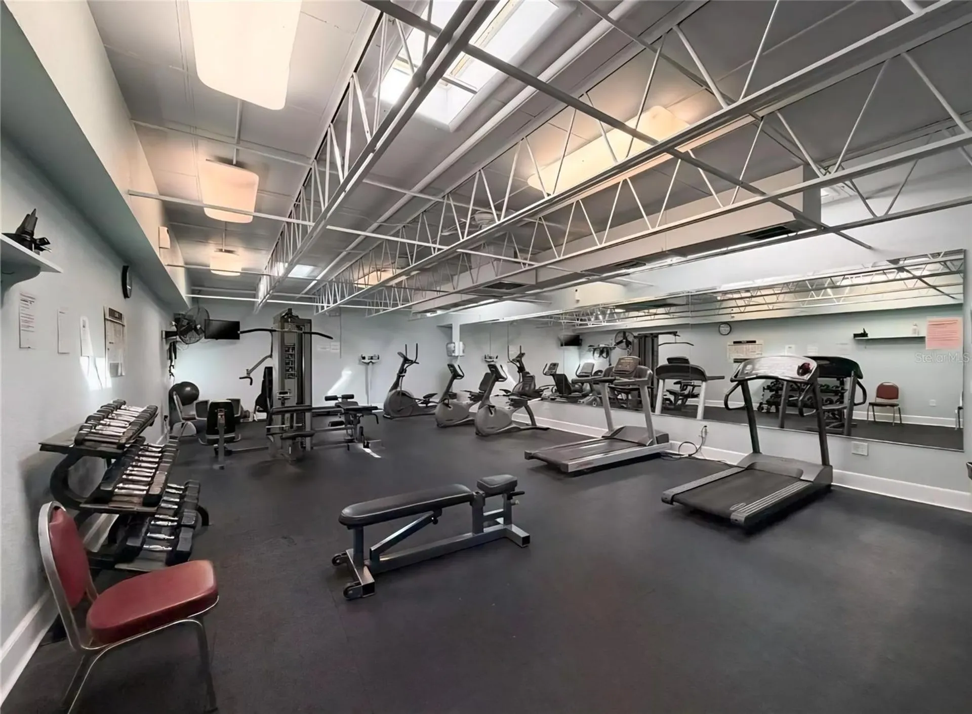 6070 80th Street N St Petersburg FL 33709