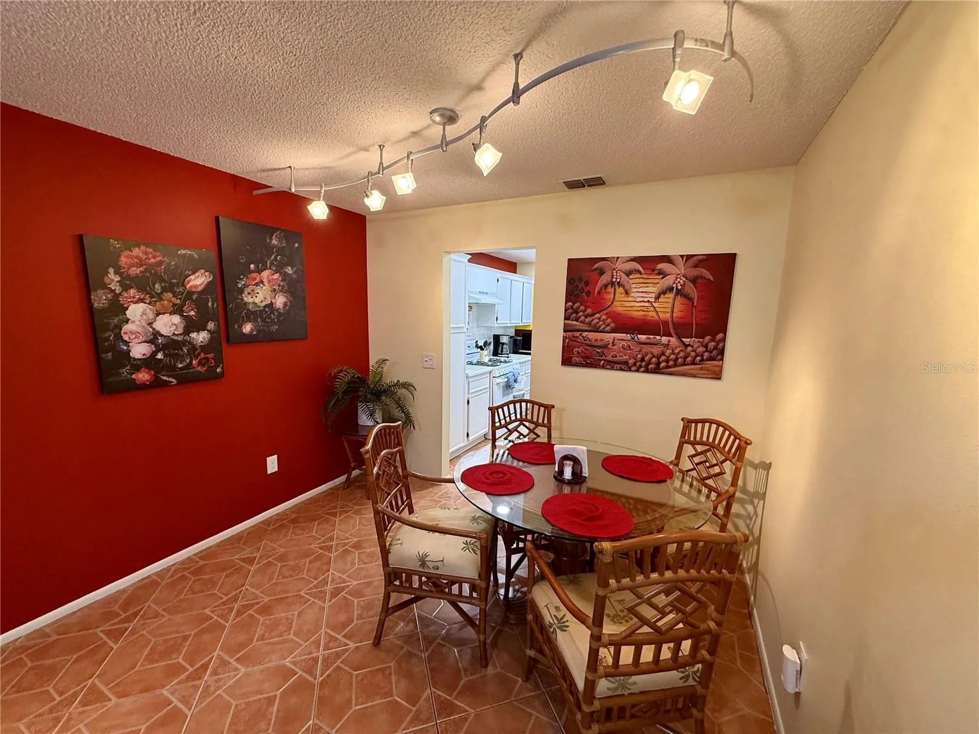 6070 80th Street N St Petersburg FL 33709
