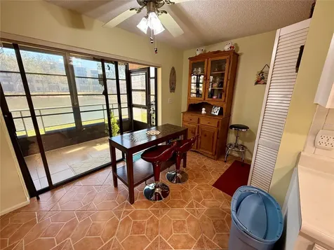 6070 80th Street N St Petersburg FL 33709