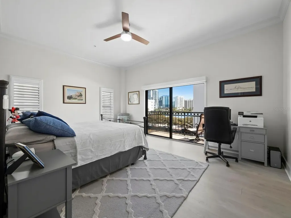 205 Golden Gate Point Sarasota FL 34236