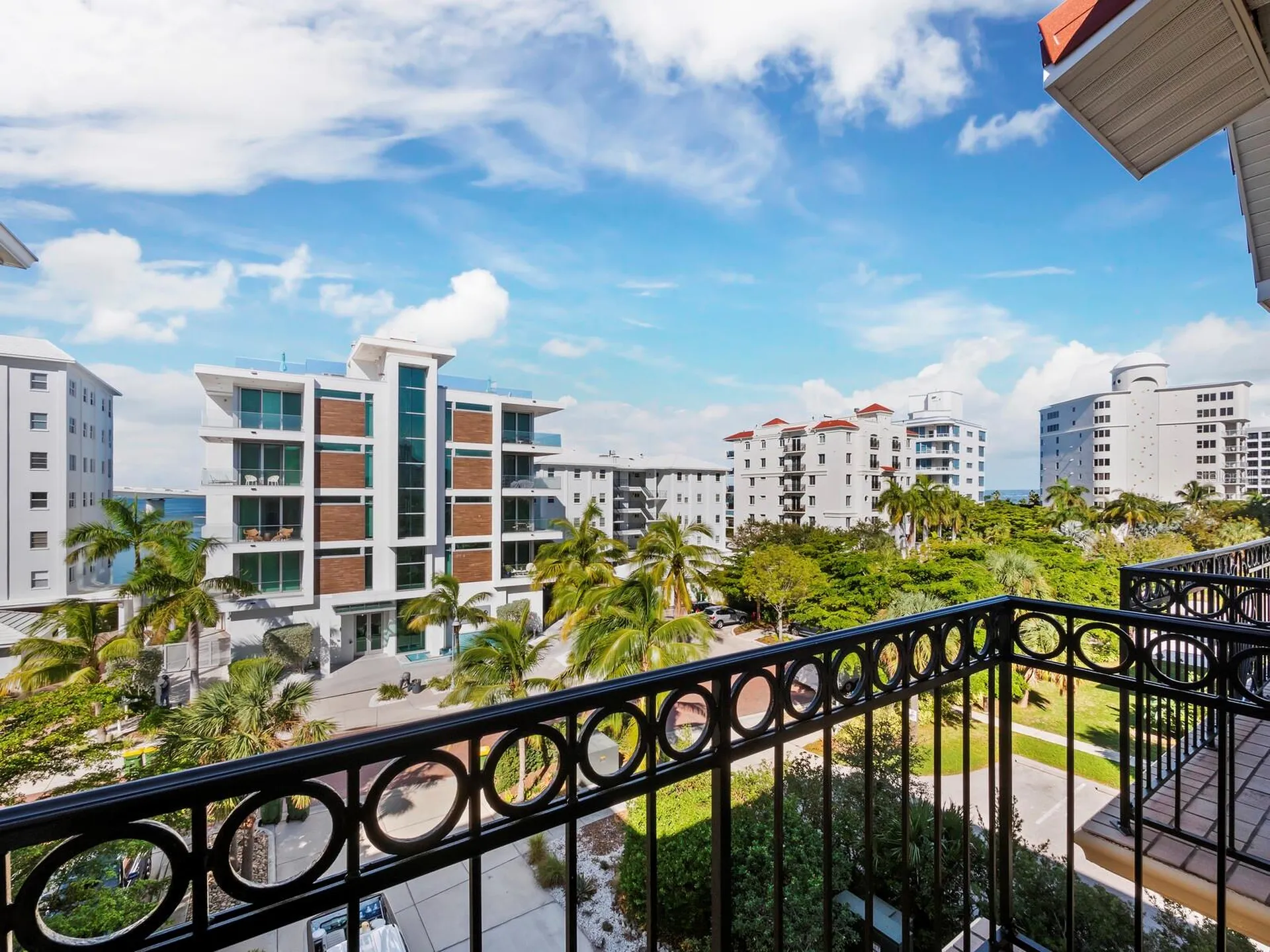 205 Golden Gate Point Sarasota FL 34236