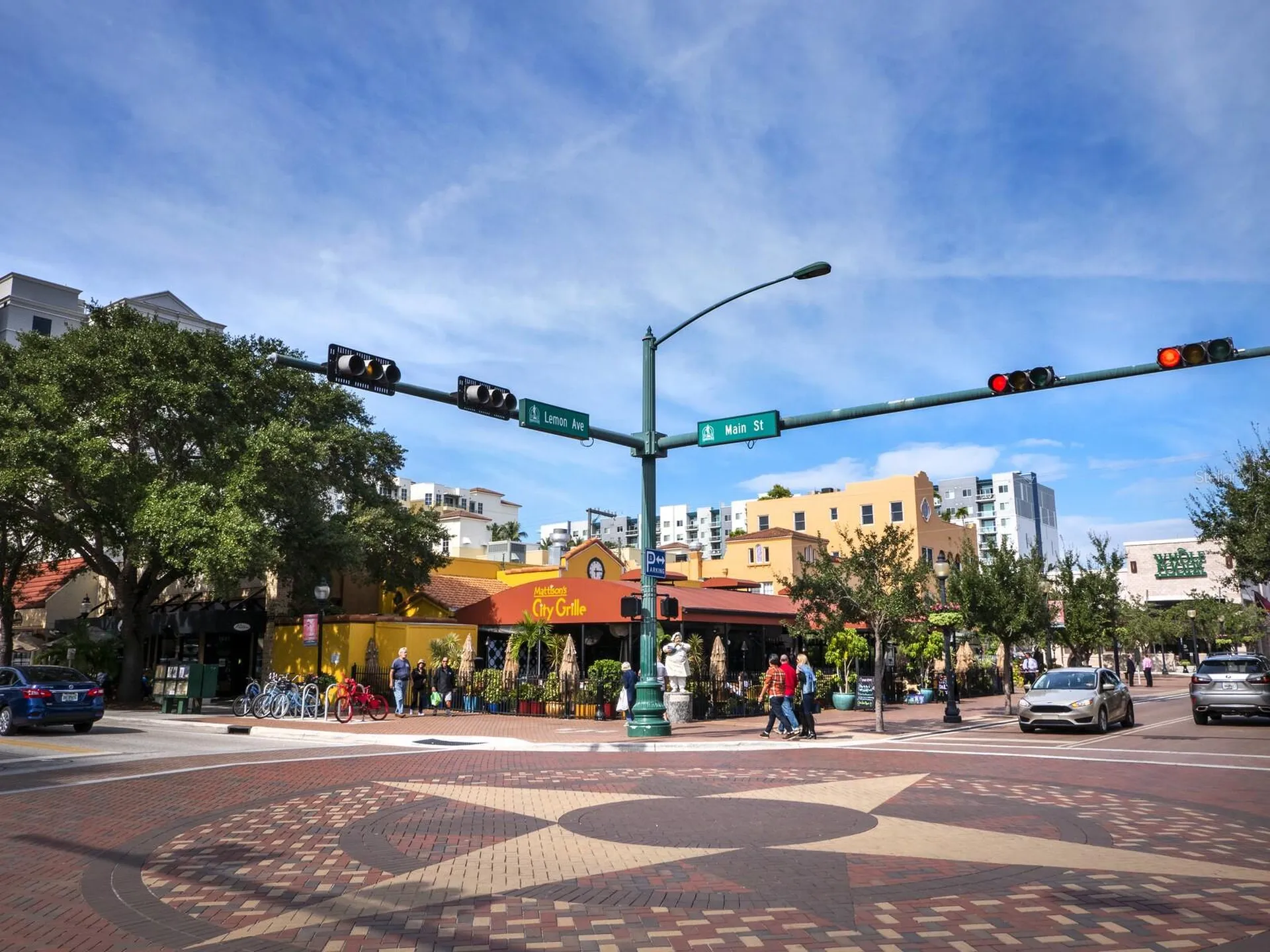 205 Golden Gate Point Sarasota FL 34236
