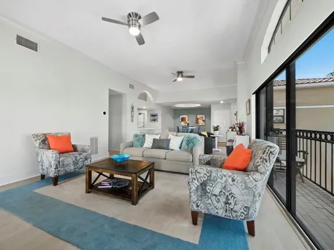 205 Golden Gate Point Sarasota FL 34236