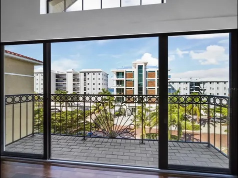 205 Golden Gate Point Sarasota FL 34236