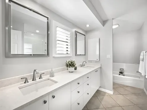 205 Golden Gate Point Sarasota FL 34236