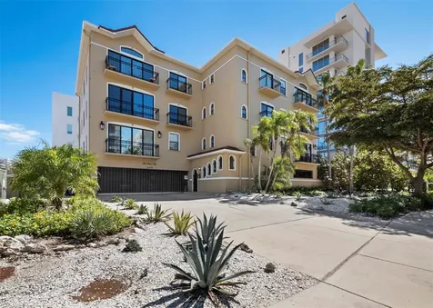 205 Golden Gate Point Sarasota FL 34236