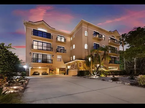 205 Golden Gate Point Sarasota FL 34236