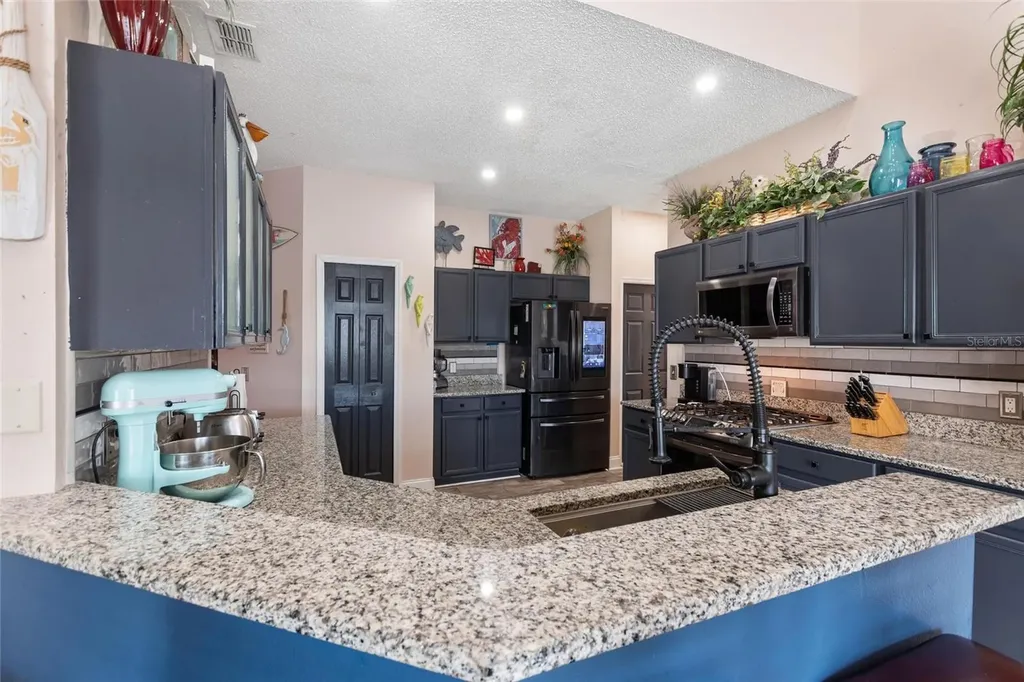 2520 Calla Lily Cove Kissimmee FL 34758