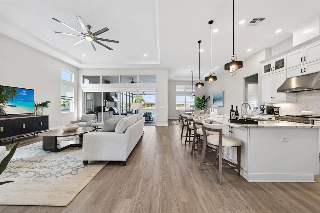 8122 Redonda Loop Lakewood Ranch FL 34202