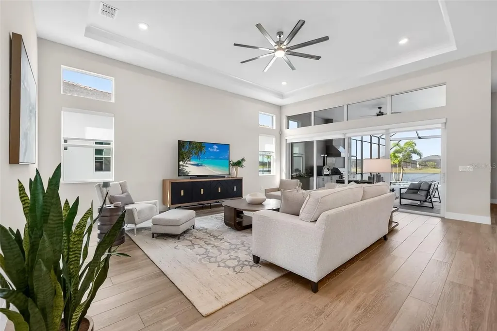 8122 Redonda Loop Lakewood Ranch FL 34202