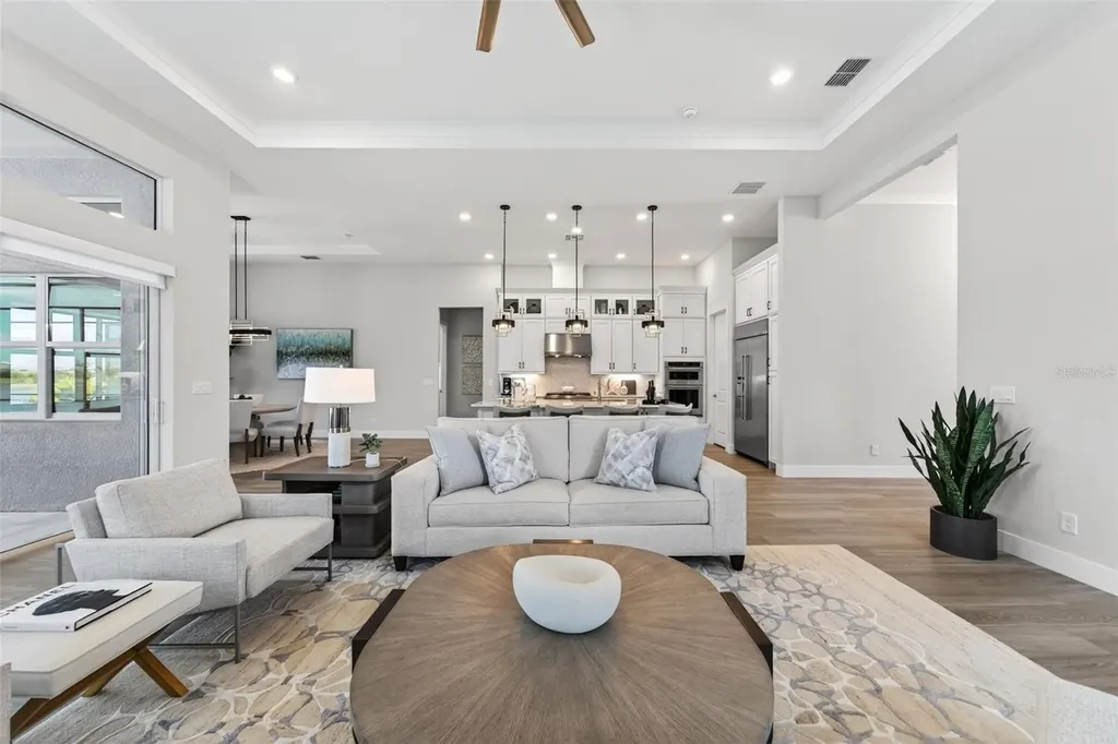 8122 Redonda Loop Lakewood Ranch FL 34202