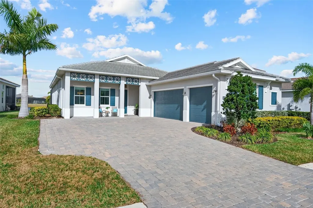 8122 Redonda Loop Lakewood Ranch FL 34202