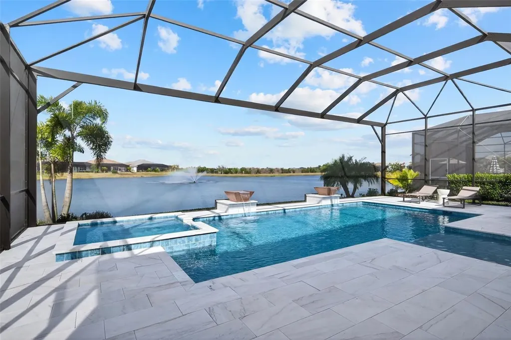 8122 Redonda Loop Lakewood Ranch FL 34202