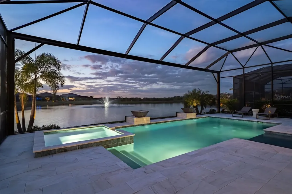 8122 Redonda Loop Lakewood Ranch FL 34202