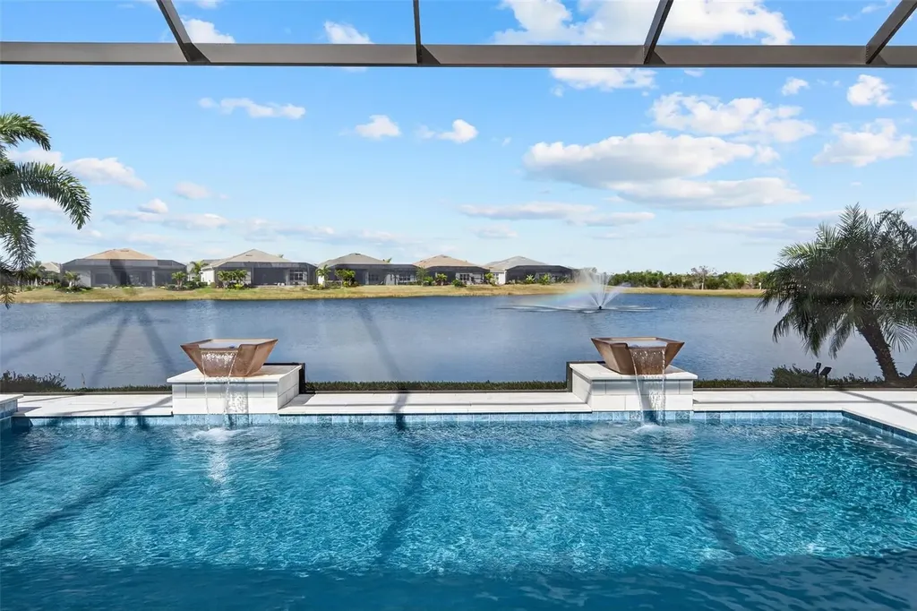 8122 Redonda Loop Lakewood Ranch FL 34202