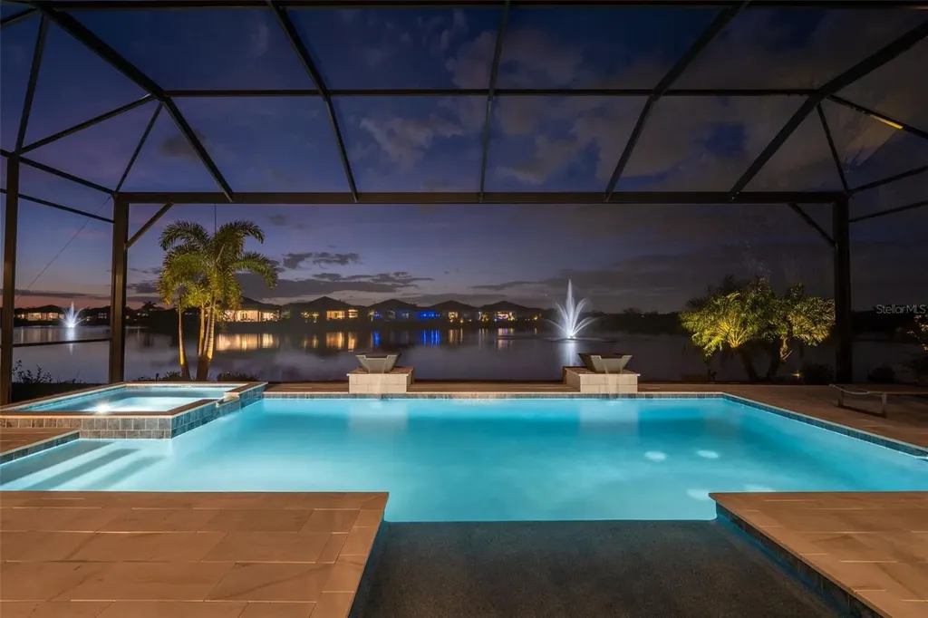 8122 Redonda Loop Lakewood Ranch FL 34202
