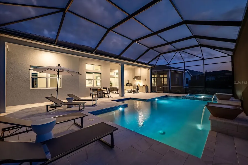 8122 Redonda Loop Lakewood Ranch FL 34202