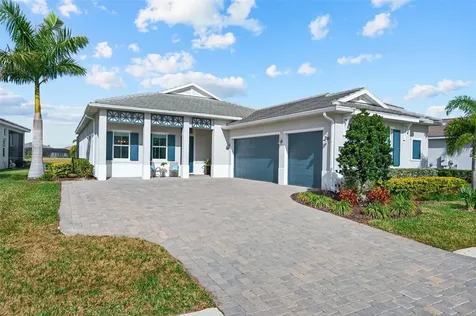 8122 Redonda Loop Lakewood Ranch FL 34202