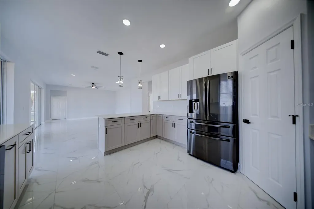 2851 Sweetspire Circle Kissimmee FL 34746