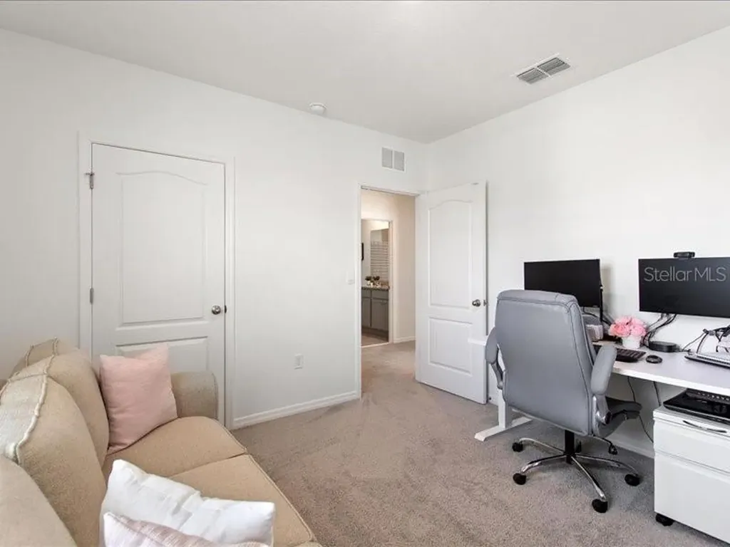 1157 Cascades Avenue Davenport FL 33837
