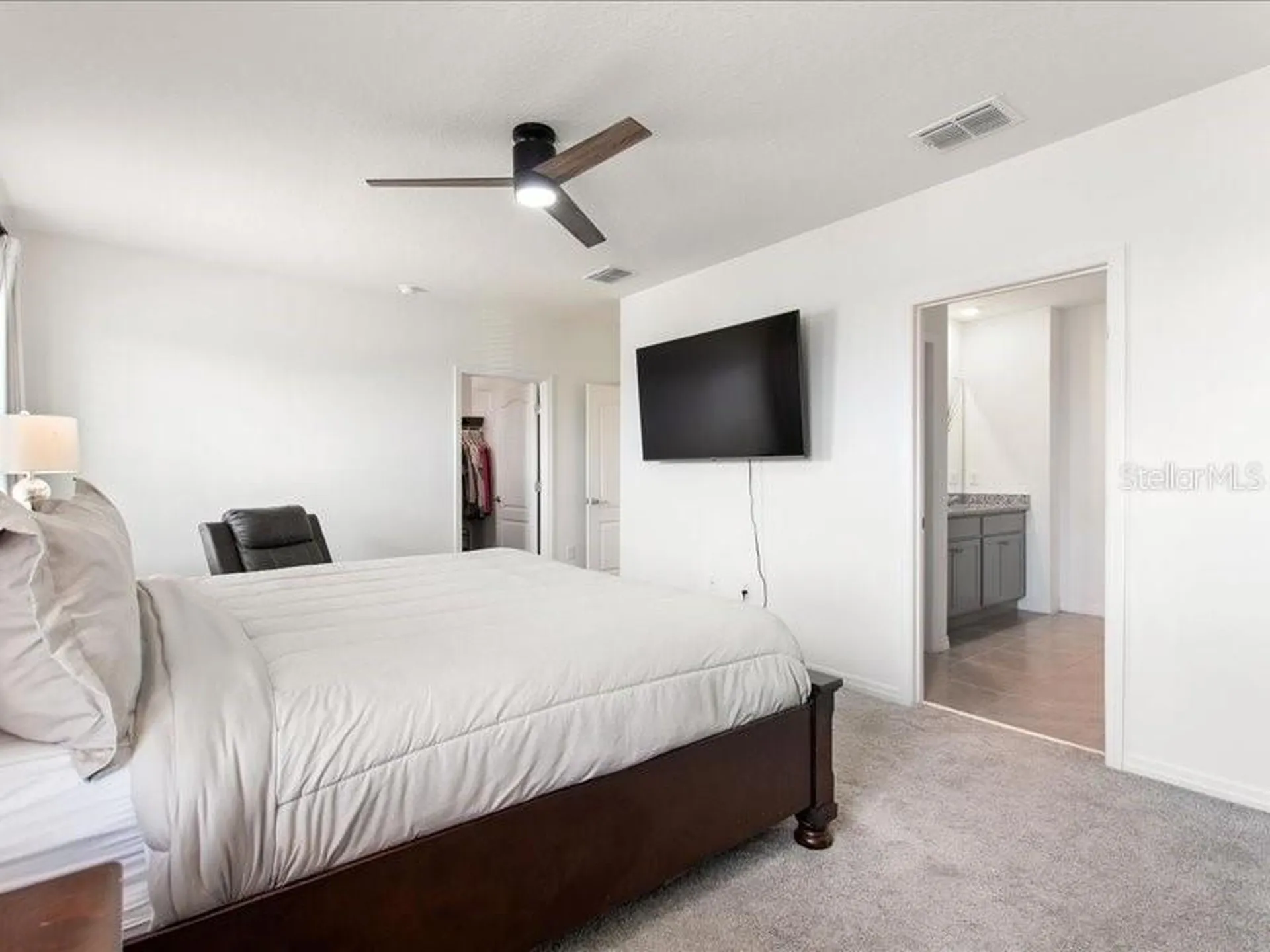 1157 Cascades Avenue Davenport FL 33837