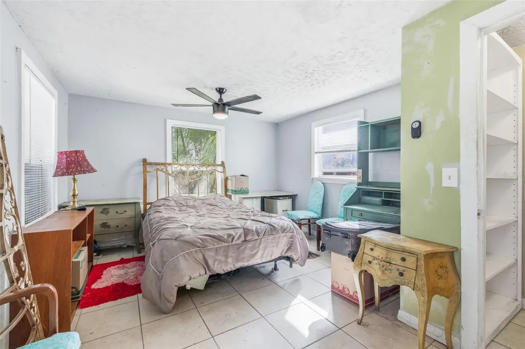 8418 N 9th Street Tampa FL 33604