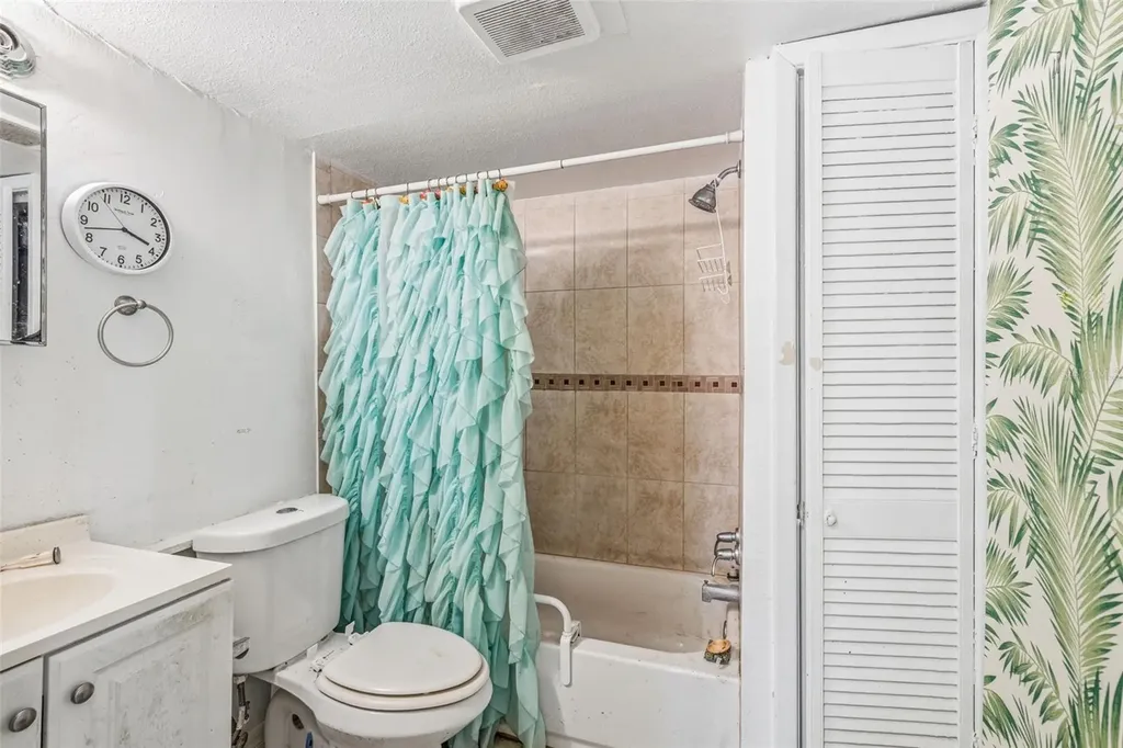 8418 N 9th Street Tampa FL 33604