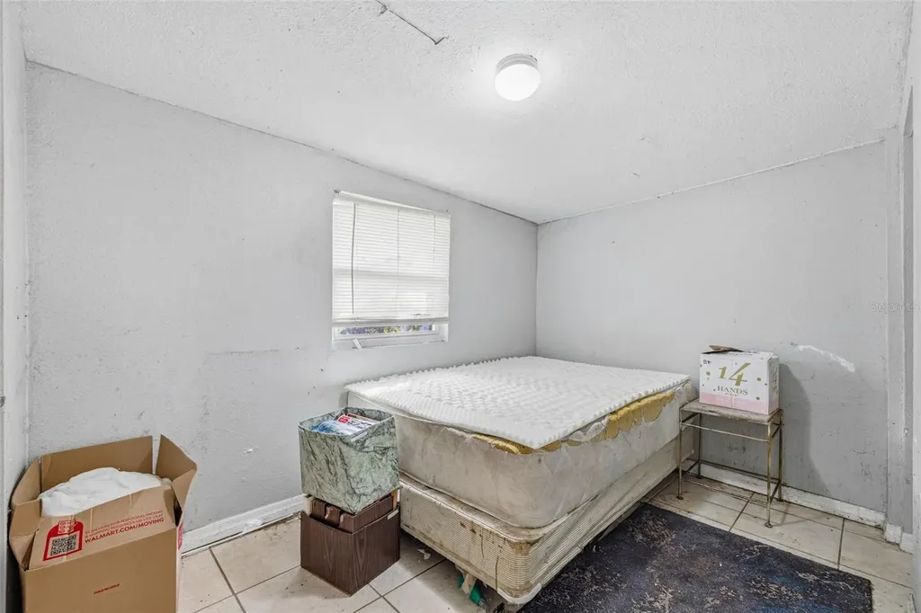 8418 N 9th Street Tampa FL 33604
