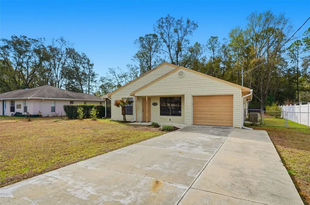 21174 SW Peach Blossom Street Dunnellon FL 34431