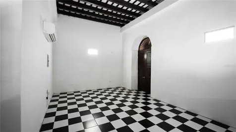 153 San Justo San Juan PR 00901