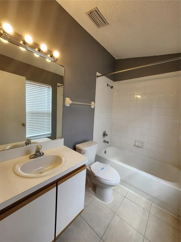 30136 Barnaby Lane Wesley Chapel FL 33543