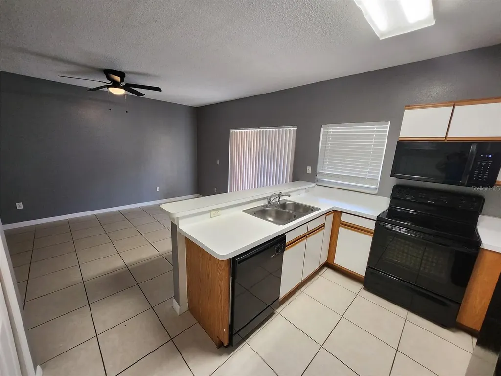 30136 Barnaby Lane Wesley Chapel FL 33543