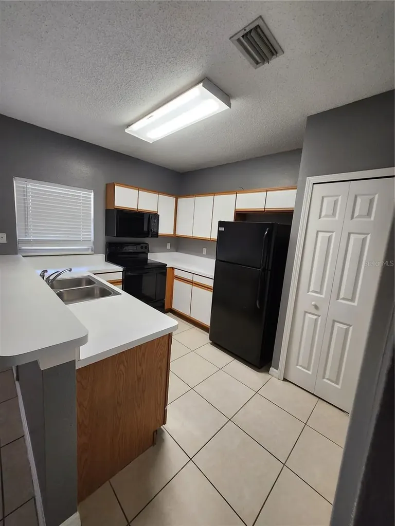 30136 Barnaby Lane Wesley Chapel FL 33543