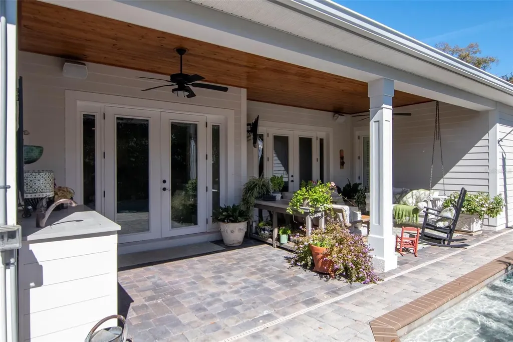 3808 W Barcelona Street Tampa FL 33629