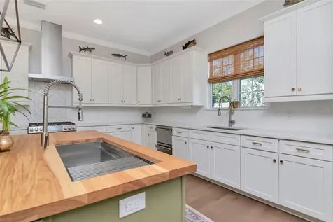 3808 W Barcelona Street Tampa FL 33629