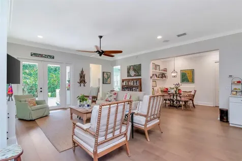 3808 W Barcelona Street Tampa FL 33629