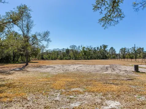 8602 Back Road Plant City FL 33565