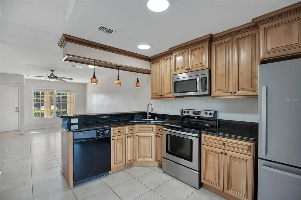 100 Reserve Circle Oviedo FL 32765