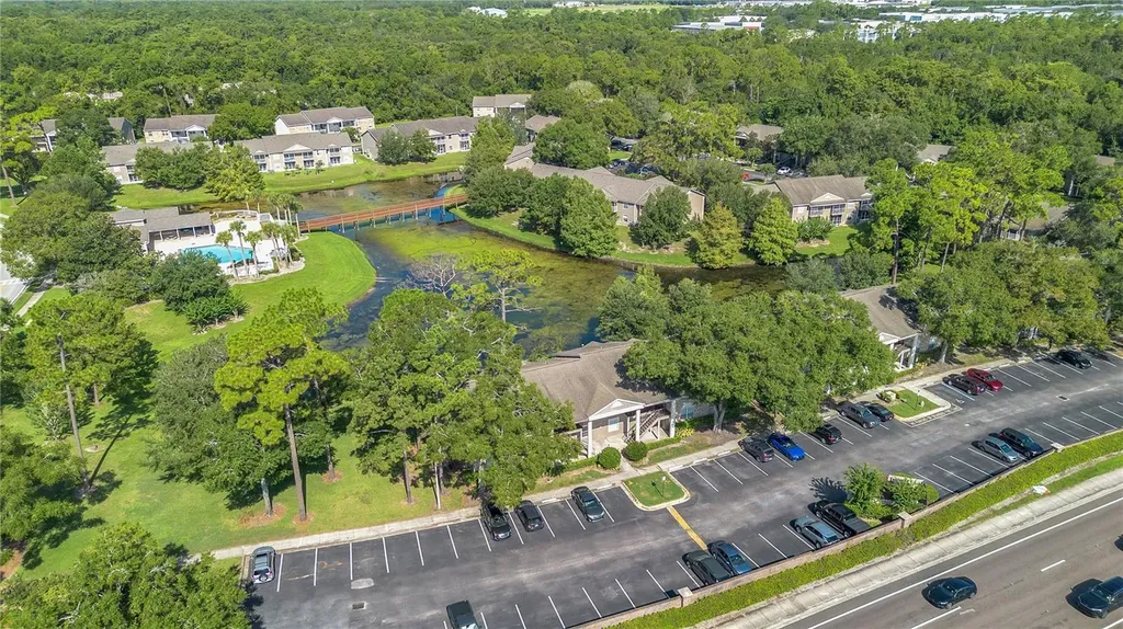 100 Reserve Circle Oviedo FL 32765