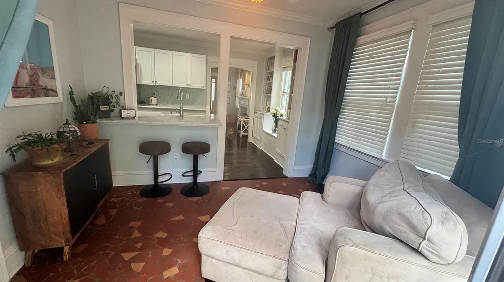 433 SE 7th Street Gainesville FL 32601