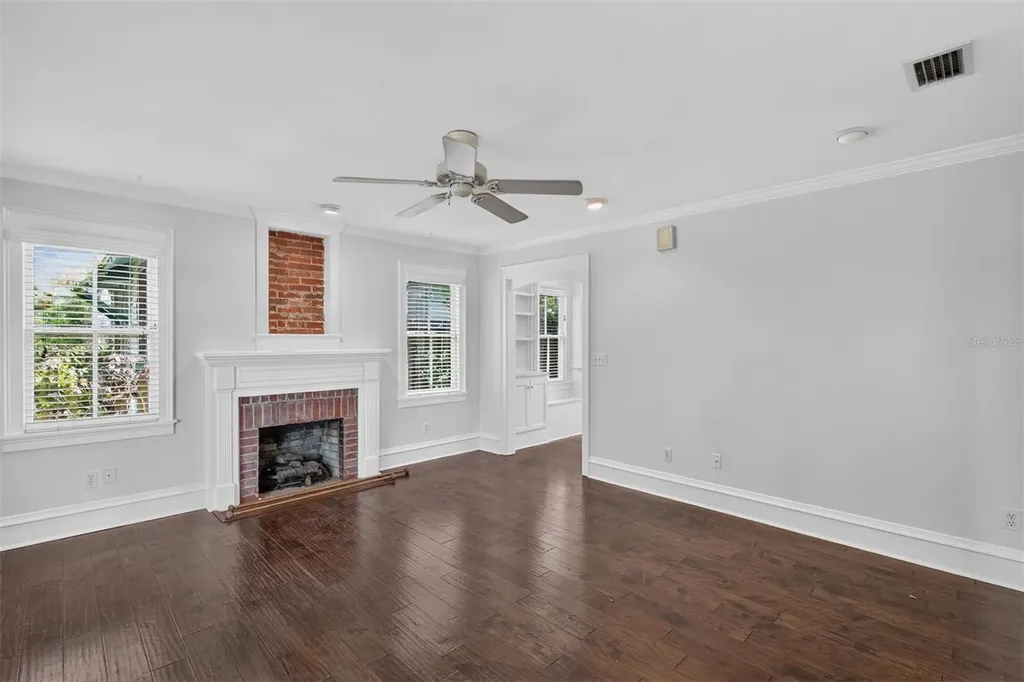 433 SE 7th Street Gainesville FL 32601