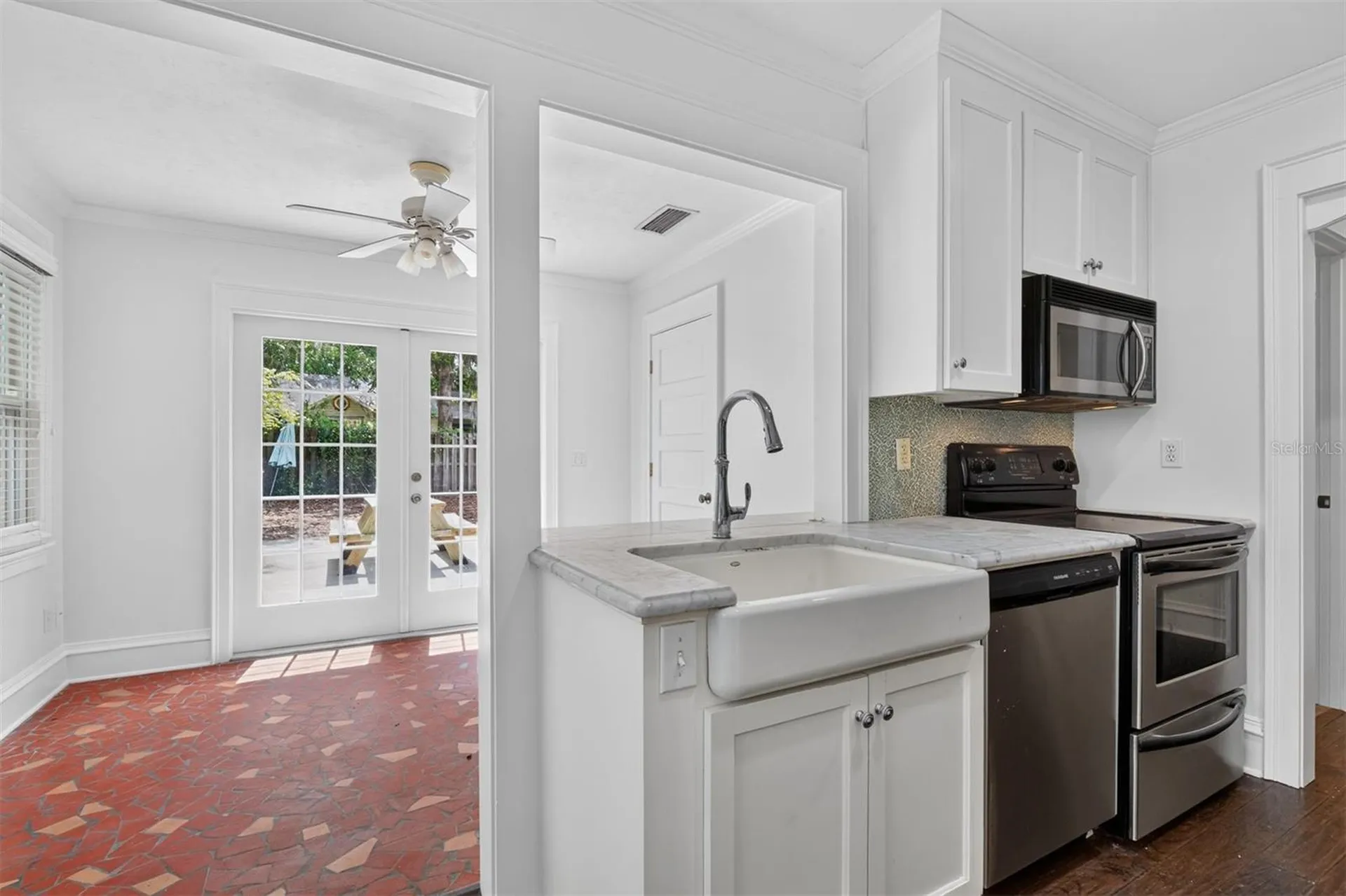 433 SE 7th Street Gainesville FL 32601