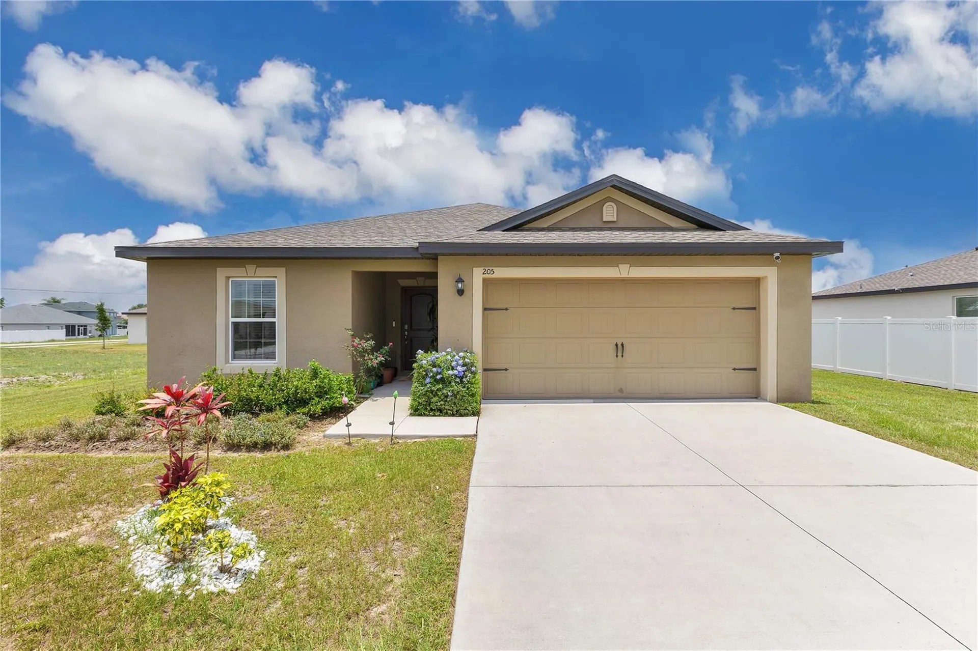 205 Cimarron Drive Kissimmee FL 34759