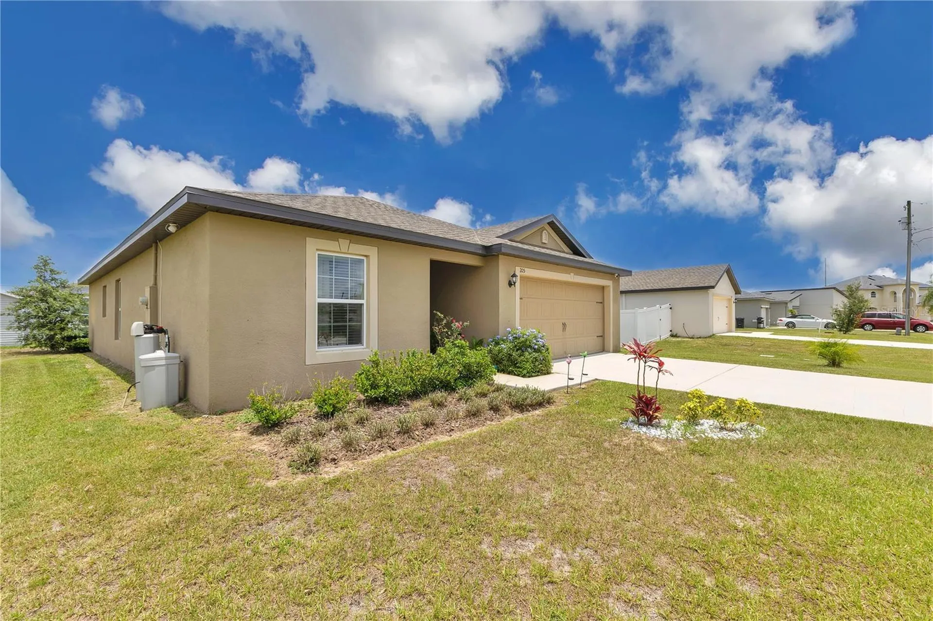 205 Cimarron Drive Kissimmee FL 34759